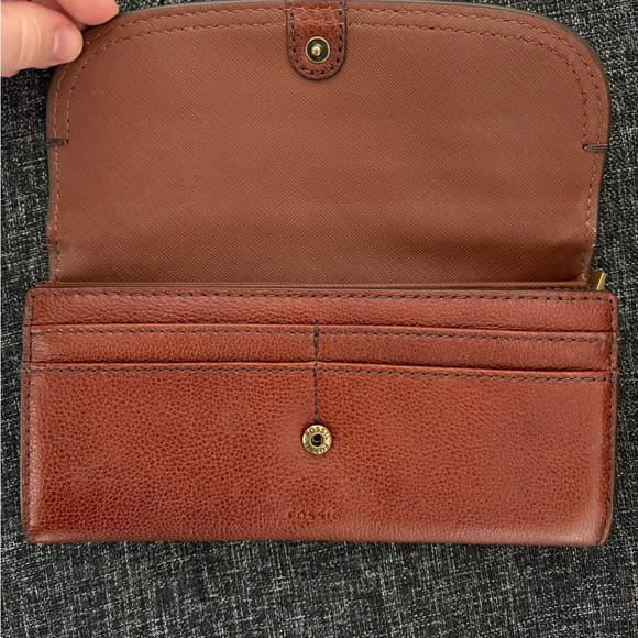 NEW! Fossil Brown Leather Wallet - Picture 2 of 9